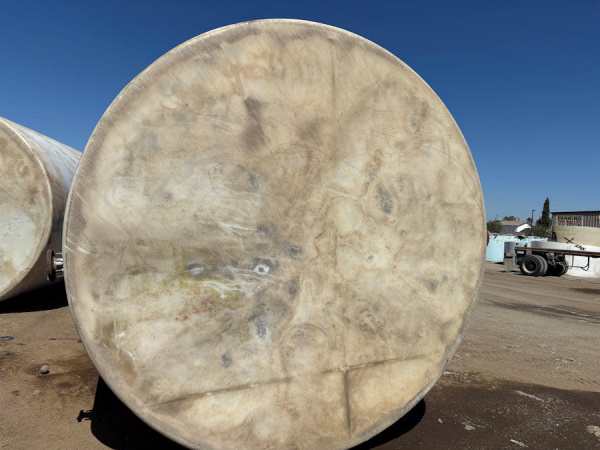 6000 gallon poly tank for sale